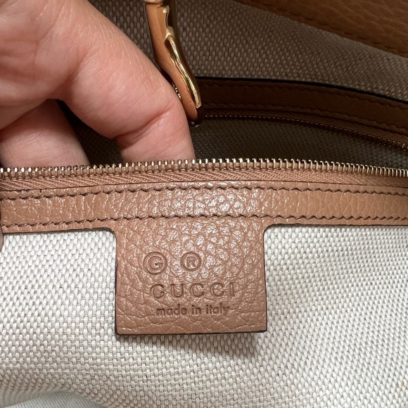 Brand new Gucci Soho Leather Beige Chain Shoulder Bag - Picture 11 of 11